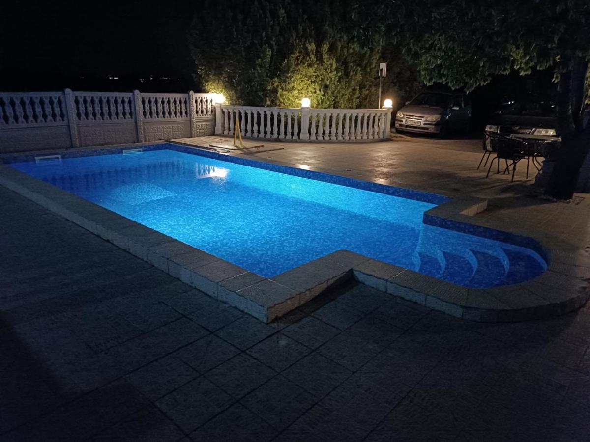 V & V Villa Lalince Buitenkant foto