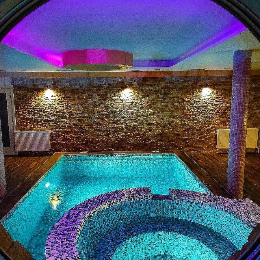 V & V Villa Lalince Buitenkant foto